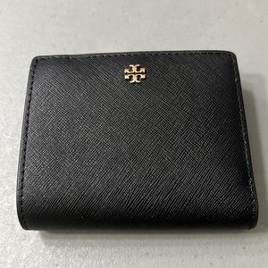 Tory Burch wallet